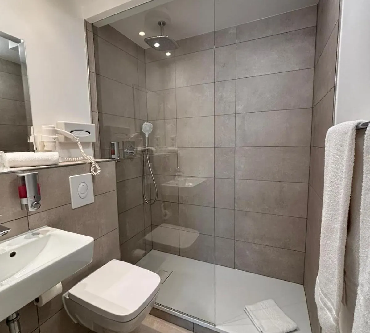Hotel Kiez Pension Berlin 3*,